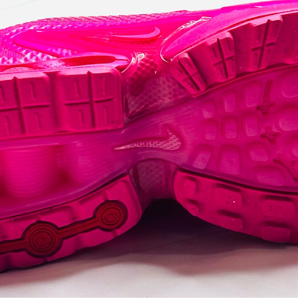 Nike Air Max DN Premium Woman’s Size 8.5 Laser Pink Running Shoes Brand New! - Picture 8 of 9